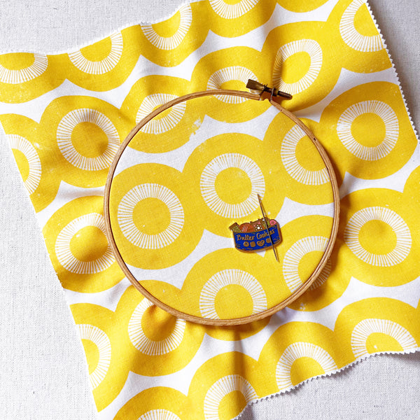 Butter Cookie Tin Needle Minder