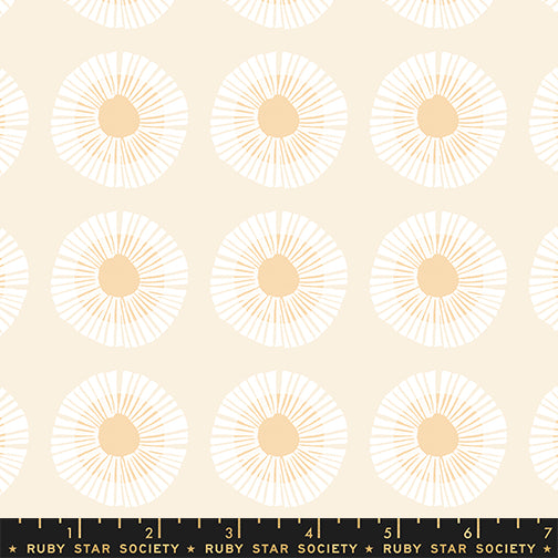 Reimagined Landscapes Fabric - Seaside Daisy in Natural