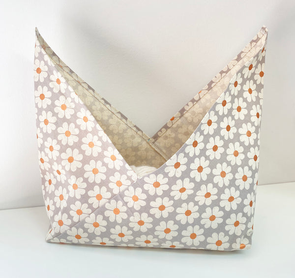 Triangle Bag - Heart Flowers
